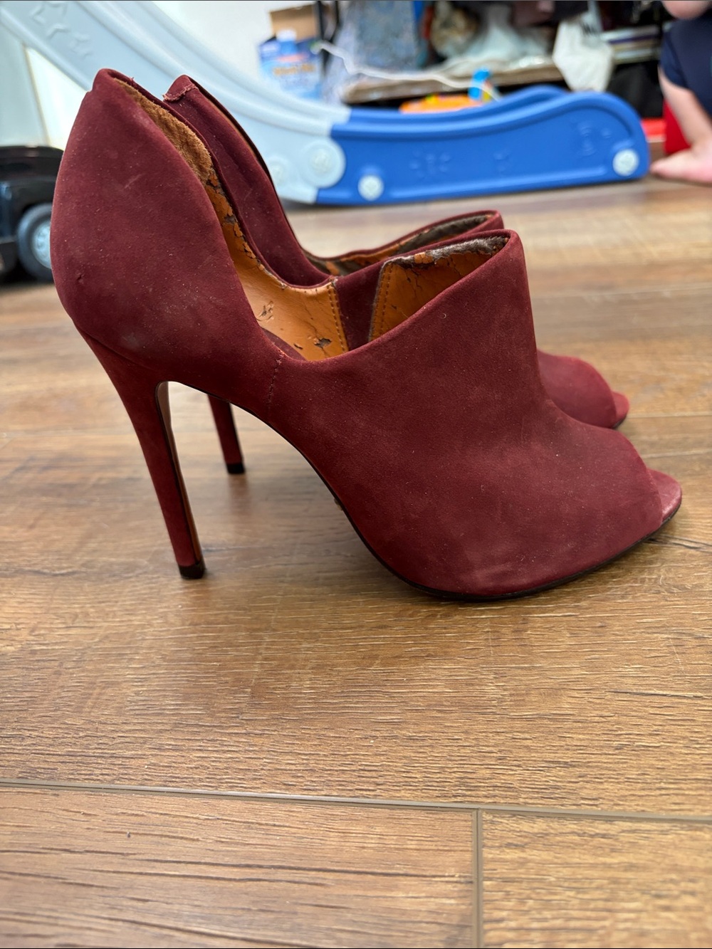 SCHUTZ Burgundy Suede Peep-Toe Heels